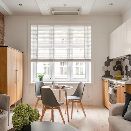 Rynek Stare Miasto Apartment 5 - Klima Netflix Breslavia Exterior foto